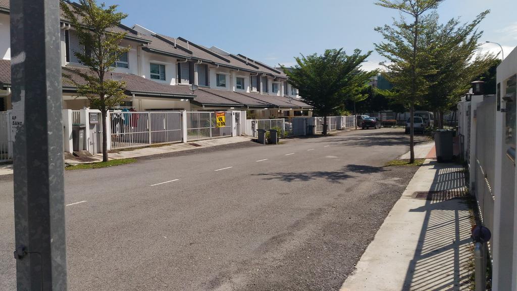 Kenanga Homestay Nilai Ngoại thất bức ảnh