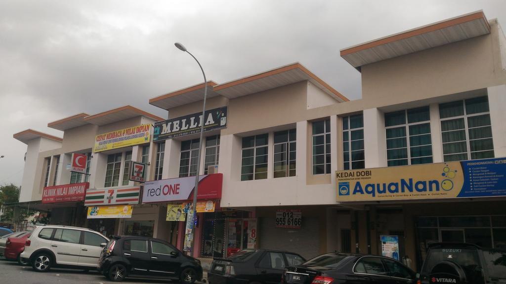 Kenanga Homestay Nilai Ngoại thất bức ảnh